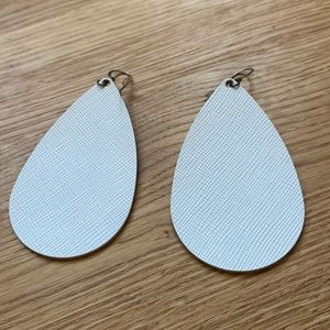 Nickel & Suede white leather teardrop earrings
